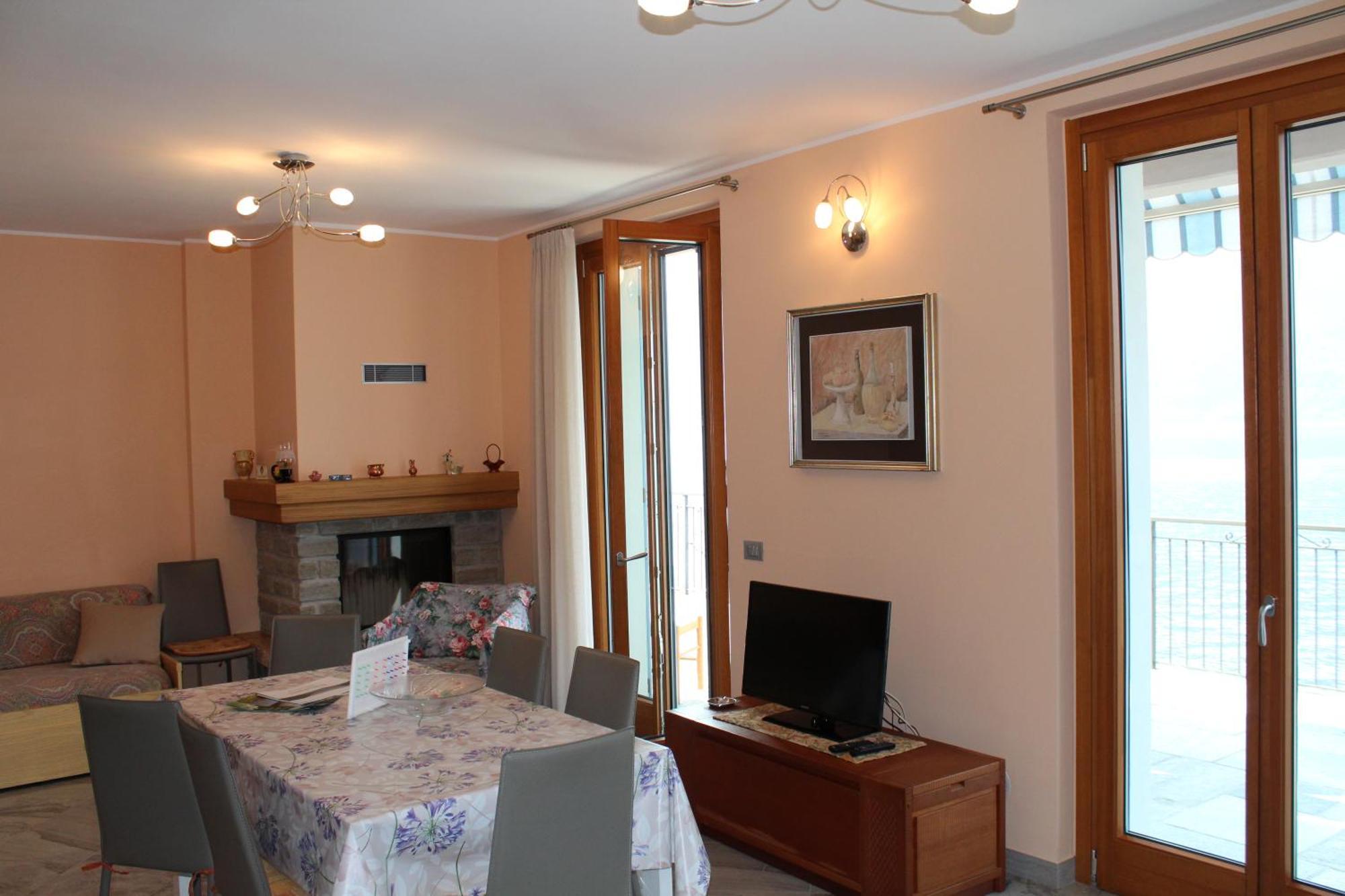 Appartamento Vista Lago - Mary เลซเซโน ภายนอก รูปภาพ